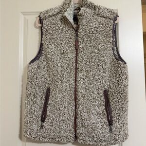 True Grit Textured Fleece Vest in Cream and Brown